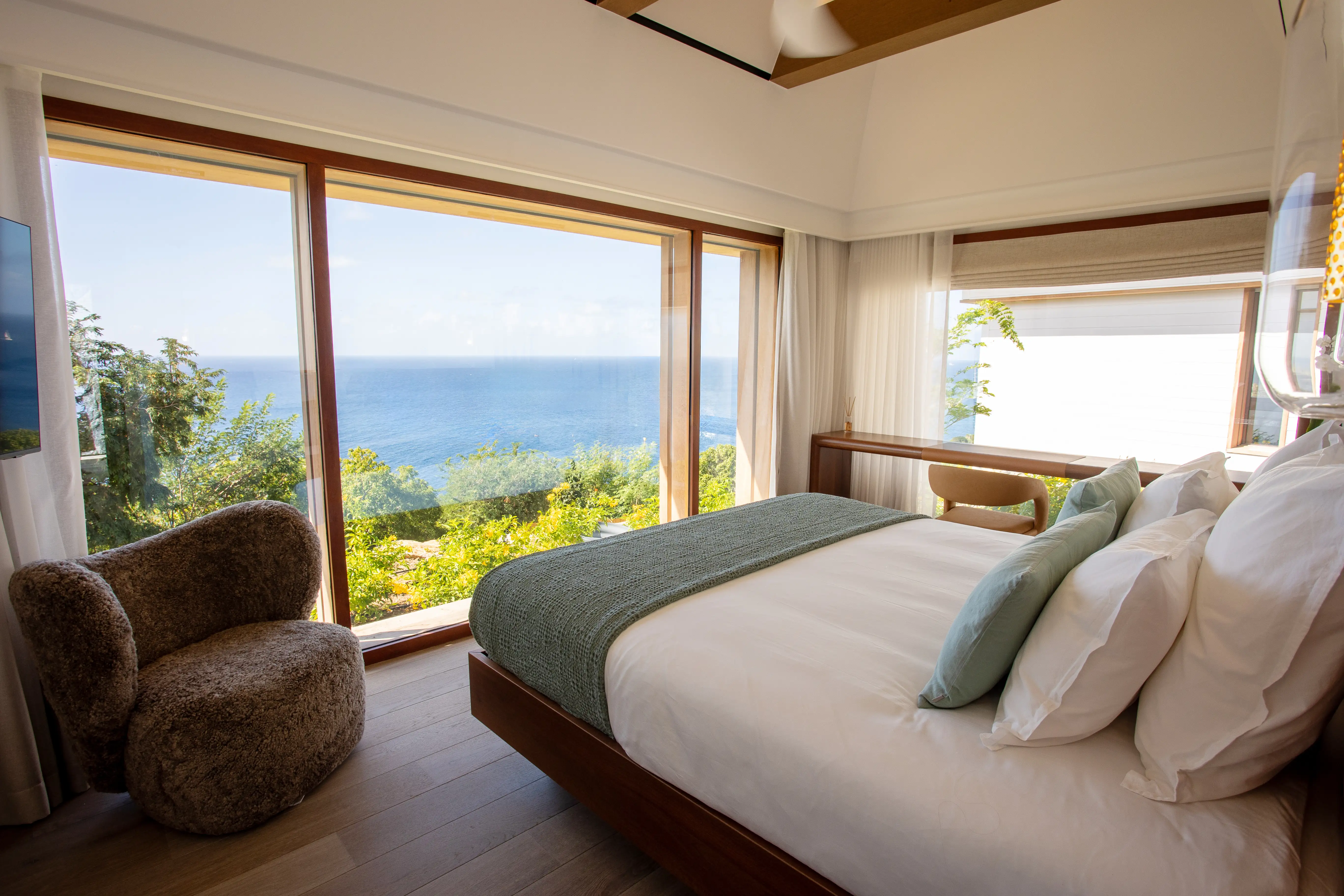 Bedroom 2 - Awesome Moments Image 8