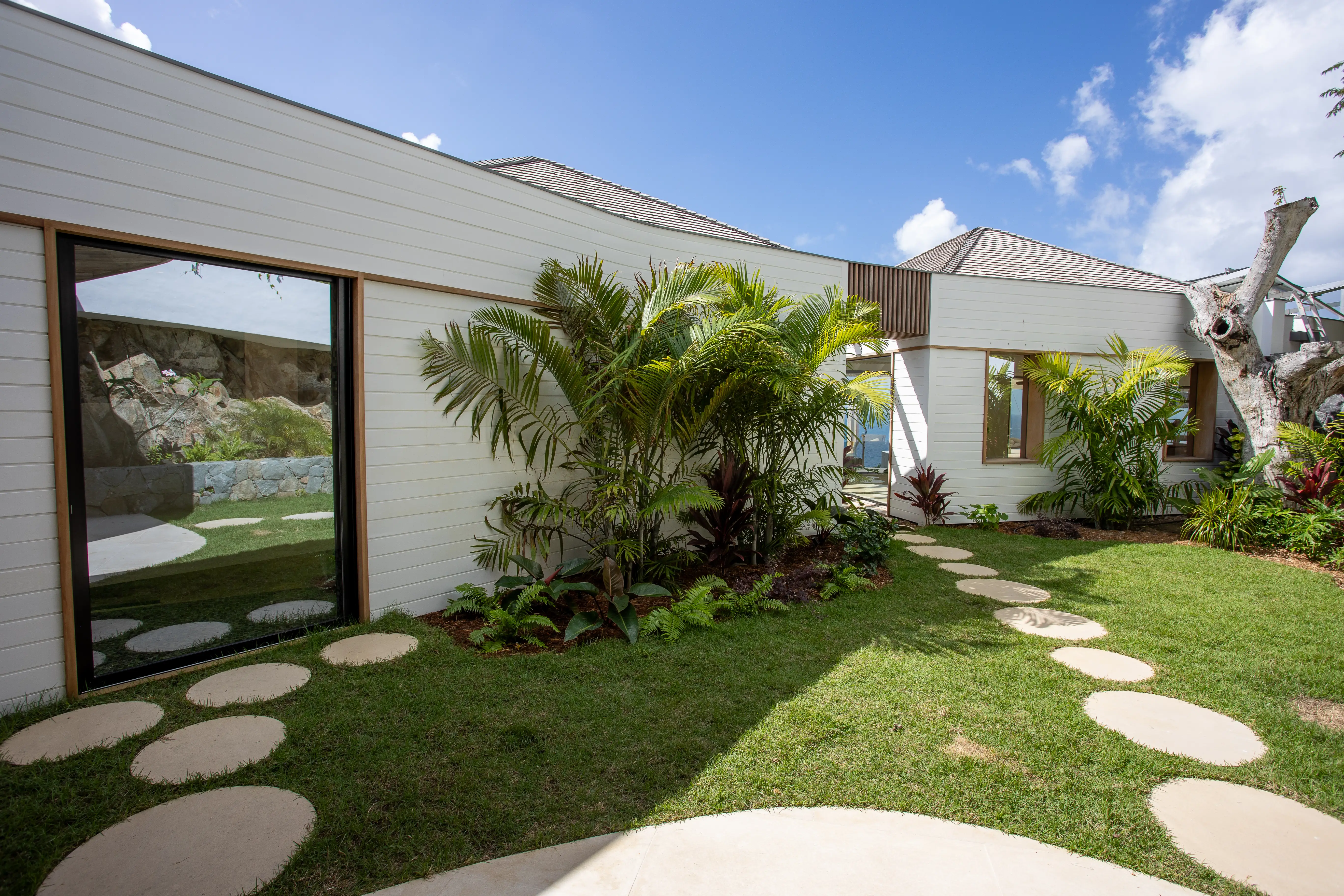 Villa Sel Palace gallery image 3 - Garden - Luxury villa facilities and amenities